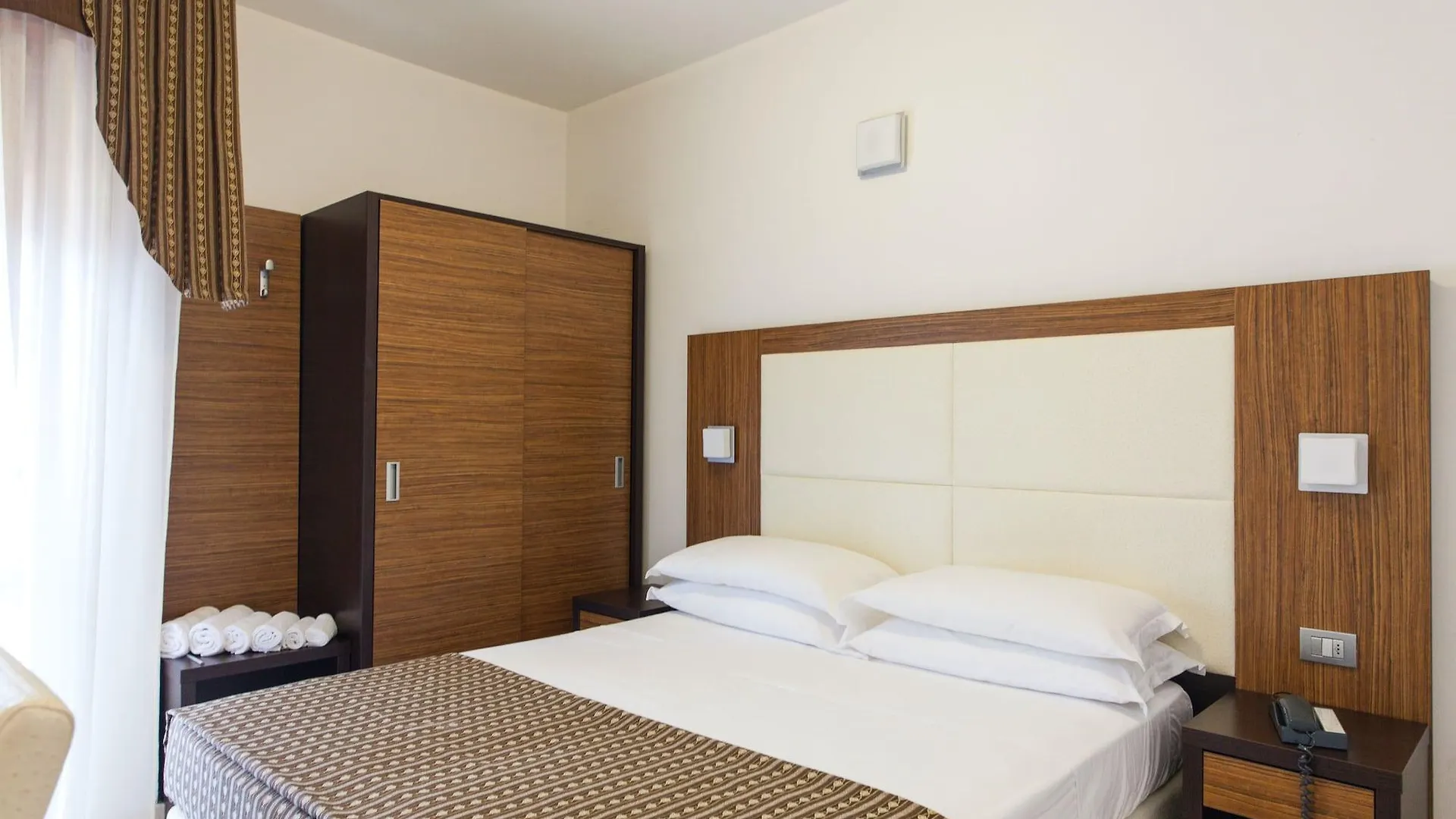 Hotel Palos Rimini 3*,  Italia