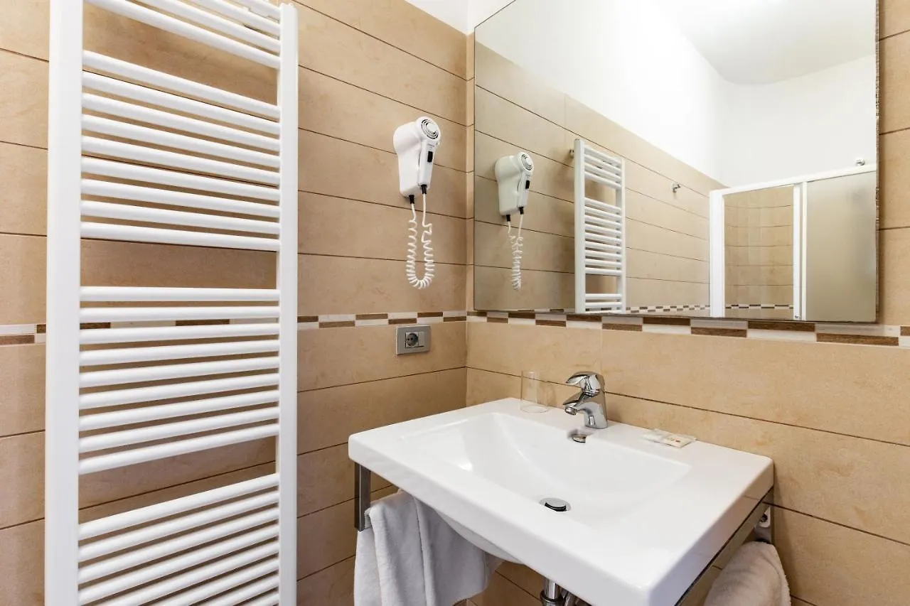 Hotel Palos Rimini 3*,